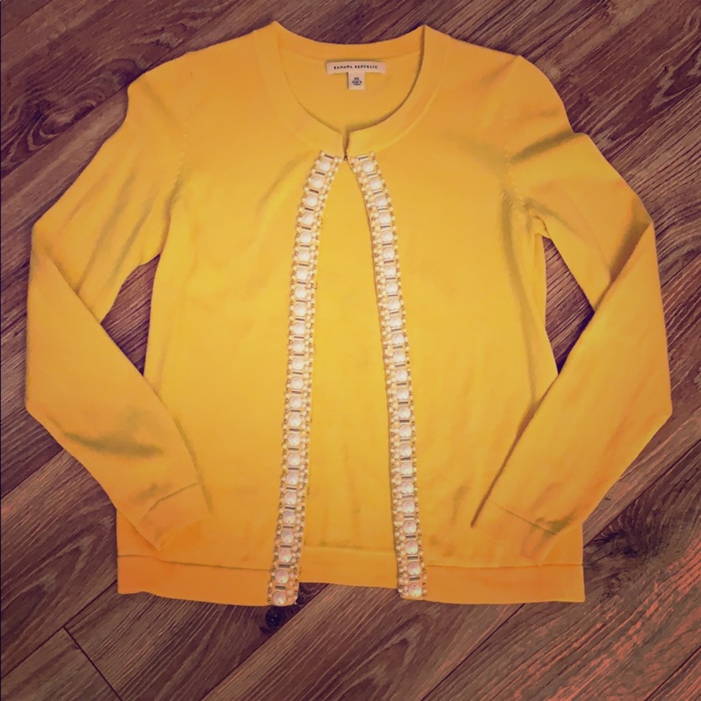 Yellow banana 🍌 republic cardigan